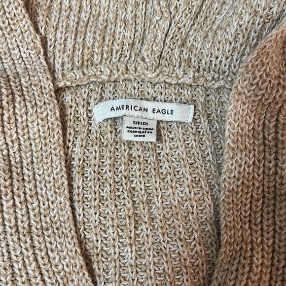 AE Cropped & Hooded Sweater - Picture 2 of 3